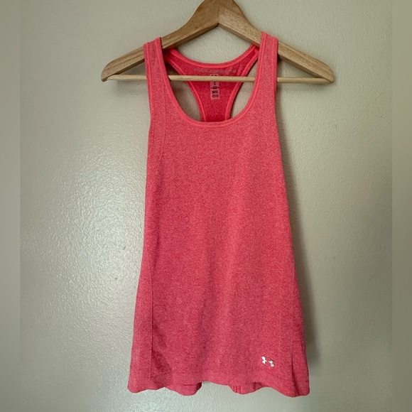 UNDER ARMOUR Tank - Picture 1 of 5